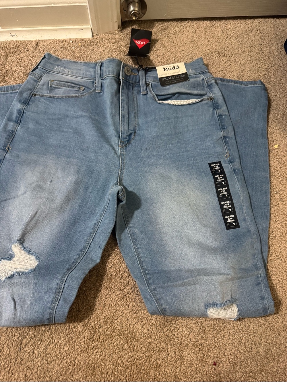 Mudd Women’s Light Blue Distressed Stretch Jeggings